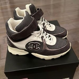 Chanel high top sport runner